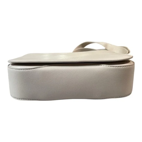 Lululemon Cactus Leather Crossbody Cashew With Silver Hardware & Dust Bag - Picture 6 of 16